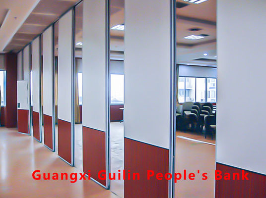 Un buen precio. Customized Operable Partition Wall with Top-Hung Design and High-Quality Materials for Up to 18M Height en línea