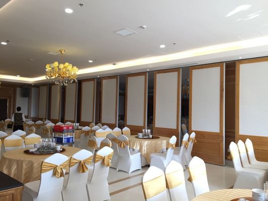 Aislamiento acústico Pared divisoria móvil Pared plegable Paredes divisorias operables para sala de banquetes