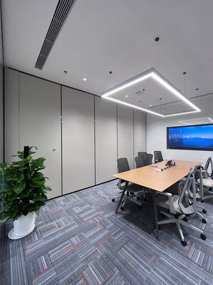 Un buen precio. Salón de conferencias con marco de acero de aluminio particiones móviles con paneles que oscilan libremente en línea