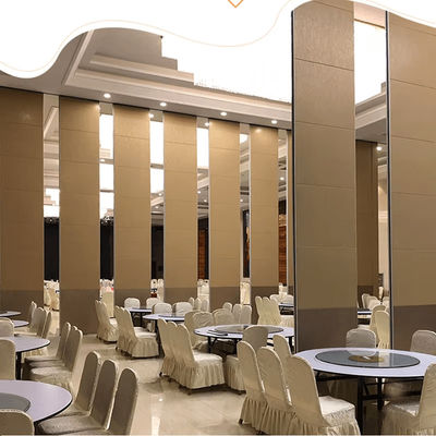 Pared de separación insonorizada plegable y operable de madera para hoteles